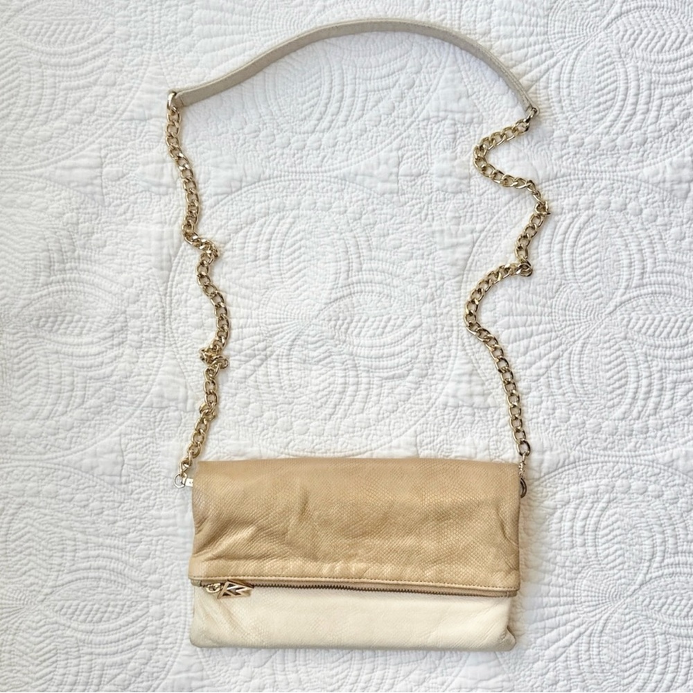 Kelly Wynne Flirty Little Fold Over Leather Snakeskin Convertible Clutch - Picture 3 of 9